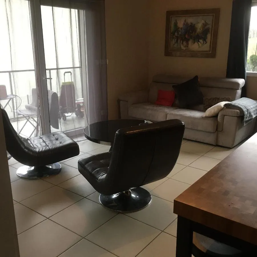 Balma Vidailhan-Logement 4 Personnes-Parking - Petit Dejeuner-Balcon-Wifi Homestay