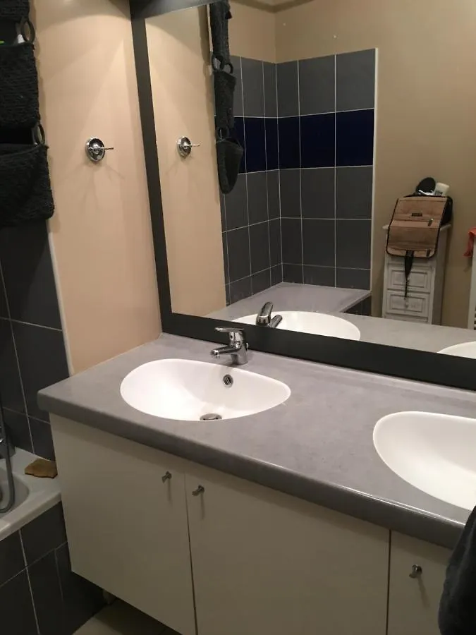 Balma Vidailhan-Logement 4 Personnes-Parking - Petit Dejeuner-Balcon-Wifi