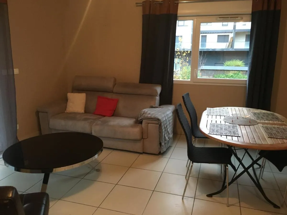 Balma Vidailhan-Logement 4 Personnes-Parking - Petit Dejeuner-Balcon-Wifi