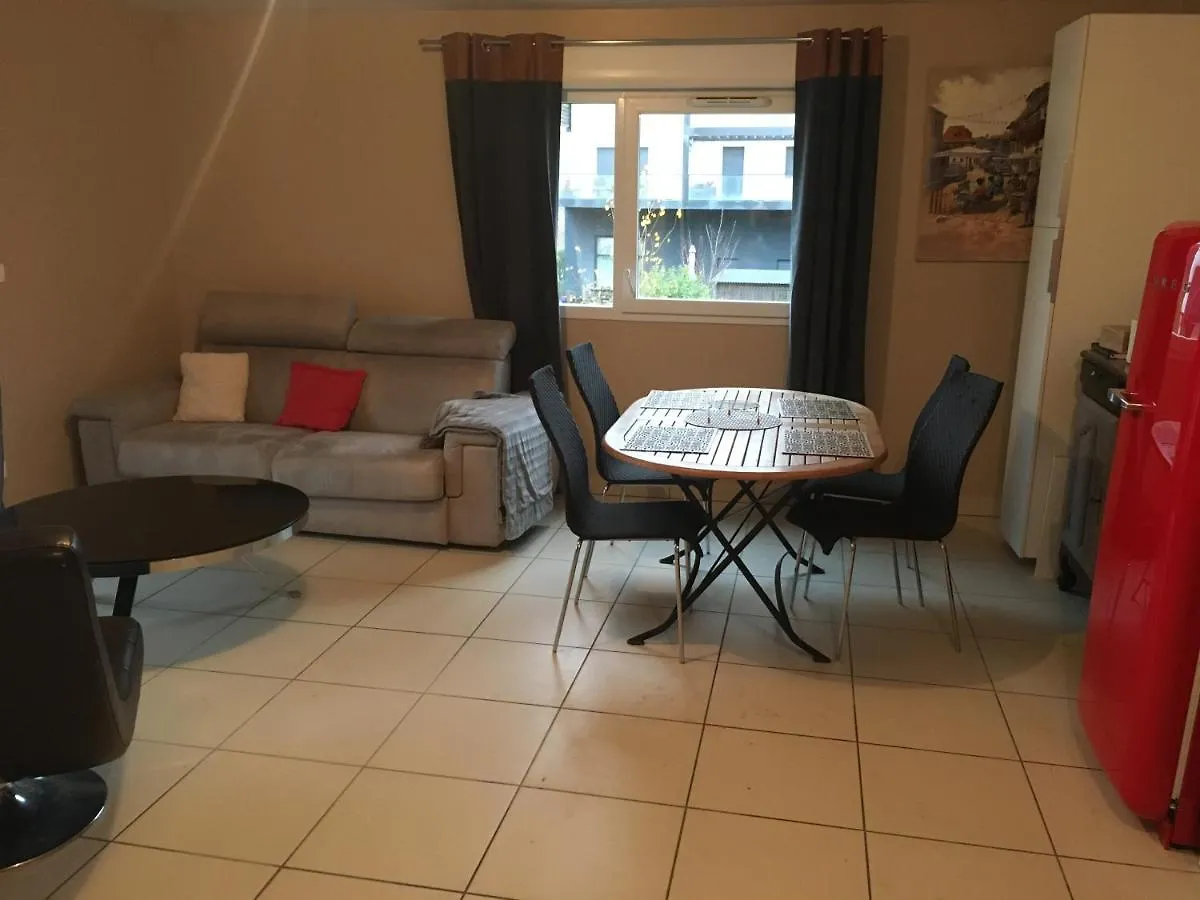 Balma Vidailhan-Logement 4 Personnes-Parking - Petit Dejeuner-Balcon-Wifi